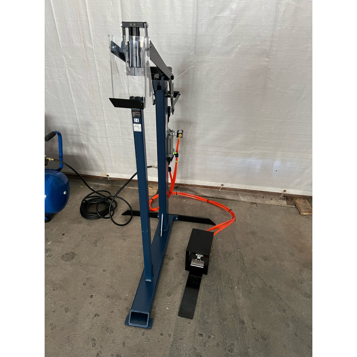 STEP Pneumatic Stapler on Stand PB3522