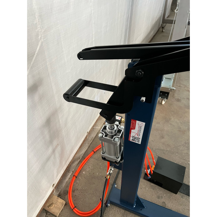 STEP Pneumatic Stapler on Stand PB3522